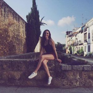 Meet your Posher, Tara